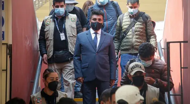 Óscar Zea es denunciado por asesinato.