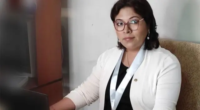 Congresista defendió con argumentos la solidez de su tesis y arremetió contra programa dominical. Congresista defendió con argumentos la solidez de su tesis y arremetió contra programa dominical.