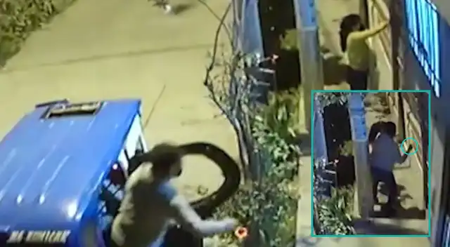 Hampón agrede a mujer y la deja en el piso para robarle sus pertenencias. Hampón agrede a mujer y la deja en el piso para robarle sus pertenencias.