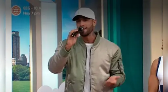 Jota Benz aseguró no sentir vergüenza por someterse a tratamiento capilar. Foto: captura América TV.