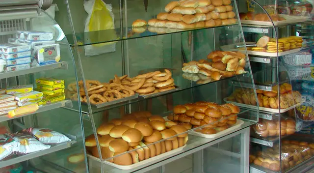 El precio del pan se elevó a tal punto de que ahora vale 3 por 1 sol en varias panaderías de la capital.