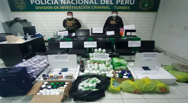 Parte de la mercadería incautada por agentes PNP Parte de la mercadería incautada por agentes PNP