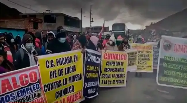 Bloquean Carretera la Oroya Bloquean Carretera la Oroya