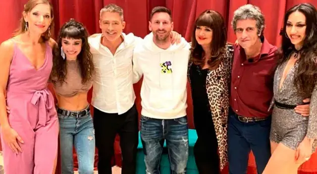 Lionel Messi en el teatro. Lionel Messi en el teatro.