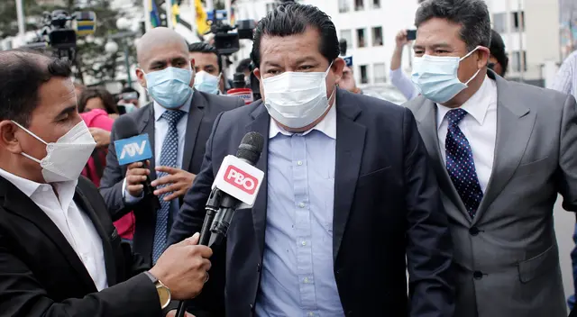 Bruno Pacheco viene siendo buscado por la Policía Nacional tras pesar contra él una orden de detención preliminar. Bruno Pacheco viene siendo buscado por la Policía Nacional tras pesar contra él una orden de detención preliminar.