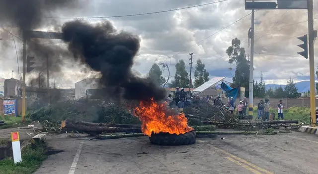 Paro de transporte continua