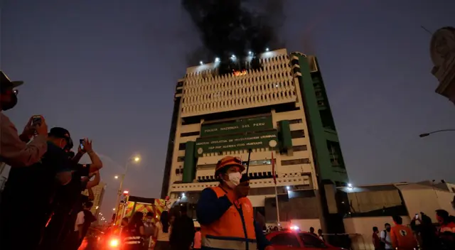 Siniestro ocurrió en horas de la tarde en el piso 12 de la Dirincri.