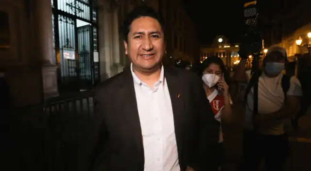 Vladimir Cerrón estudiará su maestría de economía en la UNMSM