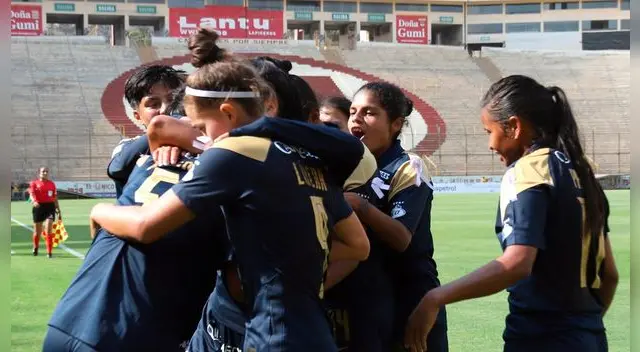 Adriana Lúcar fue la figura de Alianza Lima ante Universitario de Deportes.
