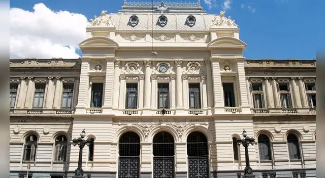 Conoce los requisitos para ingresar a una universidad de Uruguay.