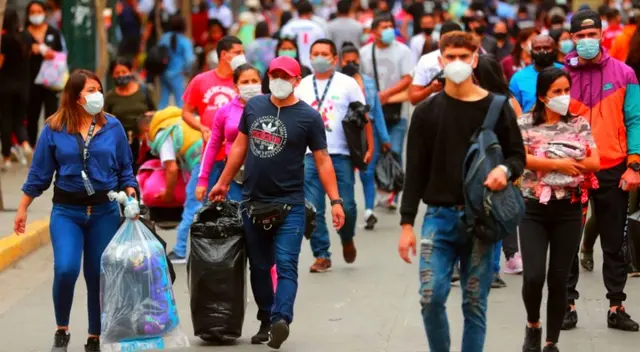 Las vacunas es la mejor forma de protegerse ante los efectos graves que pueden causar las variantes del COVID-19.