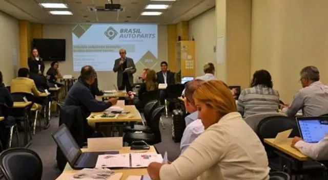 Empresarios brasileños de autopartes realizan rueda de negocios con Perú Empresarios brasileños de autopartes realizan rueda de negocios con Perú