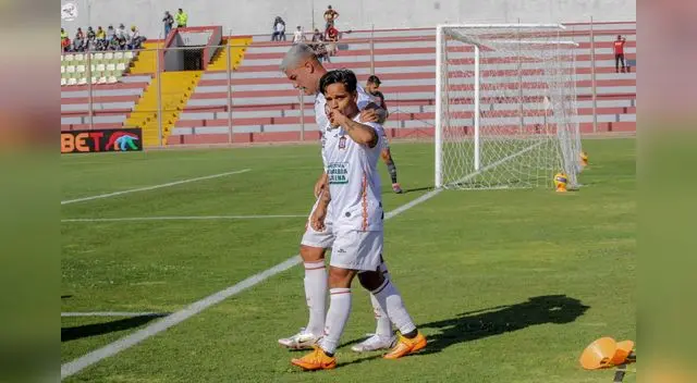 El uruguayo Cristian Techera anotó en la derrota de su equipo Ayacucho FC ante Grau y llegó a los seis tantos en la Liga 1. El uruguayo Cristian Techera anotó en la derrota de su equipo Ayacucho FC ante Grau y llegó a los seis tantos en la Liga 1.