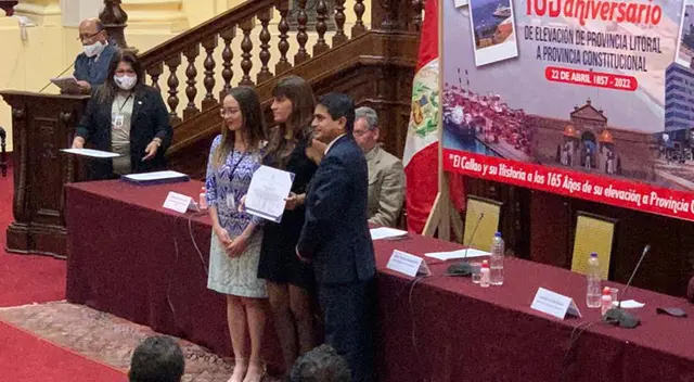 Fugaz Arte de Convivir recibe reconocimiento del Congreso por su labor sociocultural en el Callao.