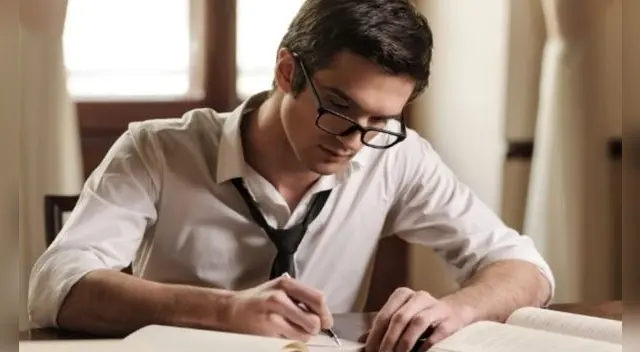 La literatura es una profesión que requiere buena redacción.