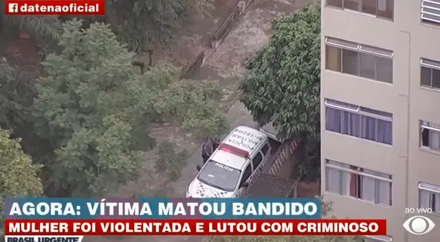 La joven utilizó la técnica de estrangulamiento trasero desnudo. La joven utilizó la técnica de estrangulamiento trasero desnudo.