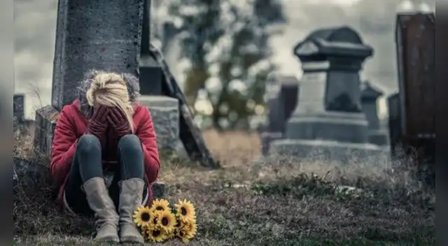 Conoce qué significa llorar por la muerte de papá.