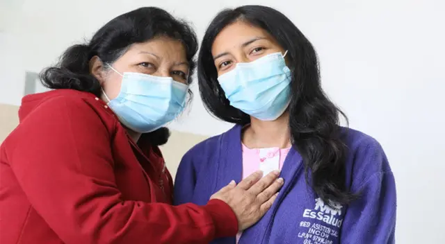 Madre e hija se sienten agradecidas por la ayuda generosa de varias personas. Madre e hija se sienten agradecidas por la ayuda generosa de varias personas.