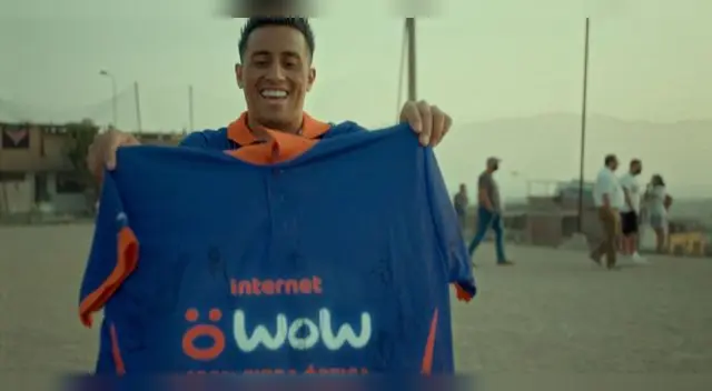 Cueva siempre al lado de los chicos y su apoyo es fundamental para las nuevas generaciones.