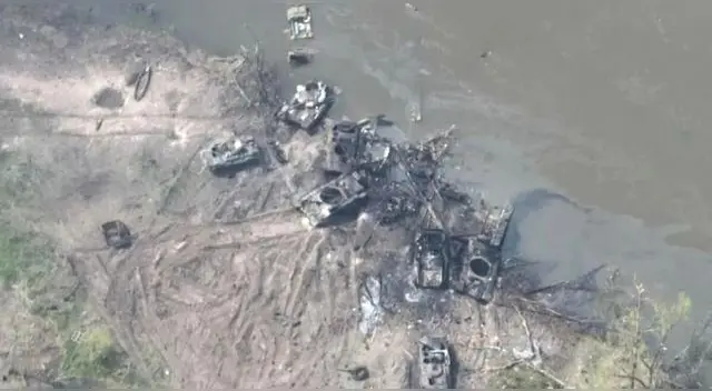 El Ejército de Vladimir Putin perdió casi todo un batallón al intentar cruzar un río para atacar localidad ucraniana.