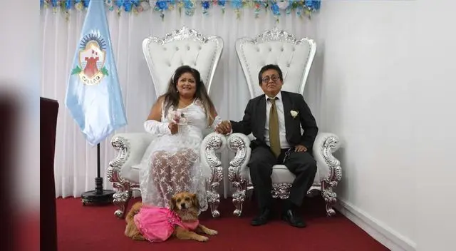 Perrita fue la damita de honor de recién casado en el Callao