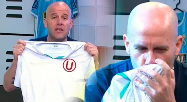 El artista peruano besó el escudo de Universitario de Deportes para expresar el amor a la camiseta crema.