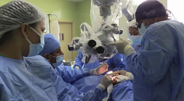 La pequeña sufrió el desprendimiento de la piel de su rostro, pero ya fue operada por los médicos del INSN.