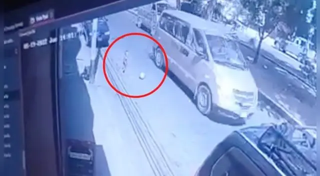 Niño se salva de morir atropellado en Piura Niño se salva de morir atropellado en Piura