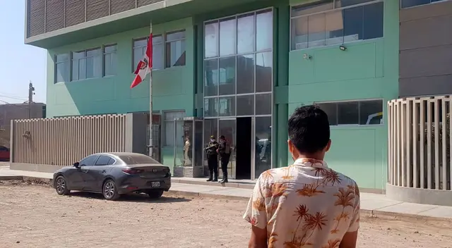 Ante dicha situación, la familia pide a las autoridades proceder contra el sujeto, a fin de que ya no tenga manera de acercarse a la adolescente. Ante dicha situación, la familia pide a las autoridades proceder contra el sujeto, a fin de que ya no tenga manera de acercarse a la adolescente.