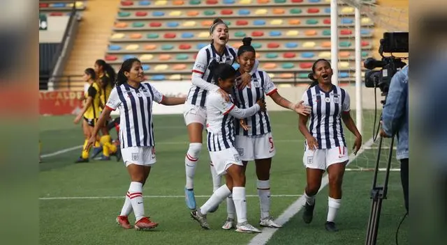 Alianza Lima es puro festejo en la Liga femenina de fútbol y va camino al bicampeonato. Alianza Lima es puro festejo en la Liga femenina de fútbol y va camino al bicampeonato.