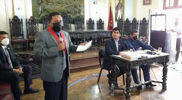 Presidente de la Corte de Lambayeque recibió donación de un terreno para la sede judicial