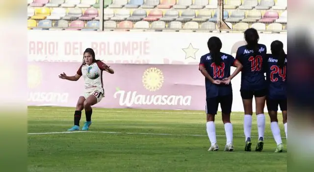 Universitario ganó 6-1 a la San Martín con dos goles de Martímnez (2), Tomayconsa, Flores, Cisneros y Ramírez. Universitario ganó 6-1 a la San Martín con dos goles de Martímnez (2), Tomayconsa, Flores, Cisneros y Ramírez.