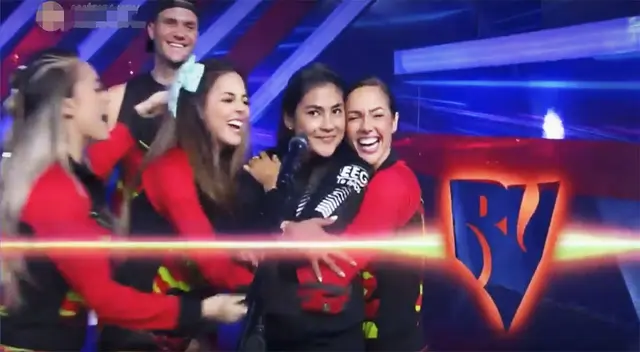 Camila, una exintegrante de la producción se suma a los 'combatientes'. Camila, una exintegrante de la producción se suma a los 'combatientes'.