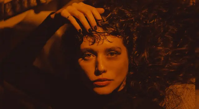 Cantautora peruano brasileña Gala Brie finalmente lanzó su nuevo EP titulado “El Tiempo dirá”. Cantautora peruano brasileña Gala Brie finalmente lanzó su nuevo EP titulado “El Tiempo dirá”.