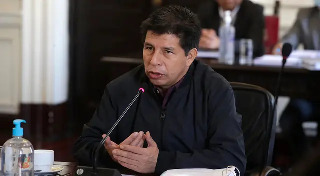 Mandatario es denunciado por la Fiscalía por el delito de tráfico de influencias.