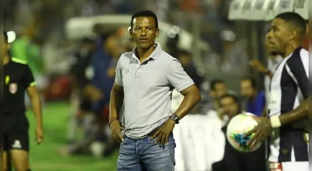 Pablo Zegarra señaló que hubiese sido mejor que Perú juegue un amistoso en  Doha.