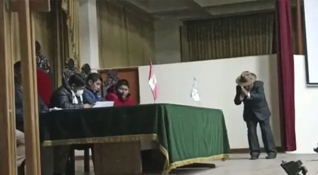 Alcalde ruega a gobernador para que lleve a cabo obras en espera desde el 2019. Alcalde ruega a gobernador para que lleve a cabo obras en espera desde el 2019.