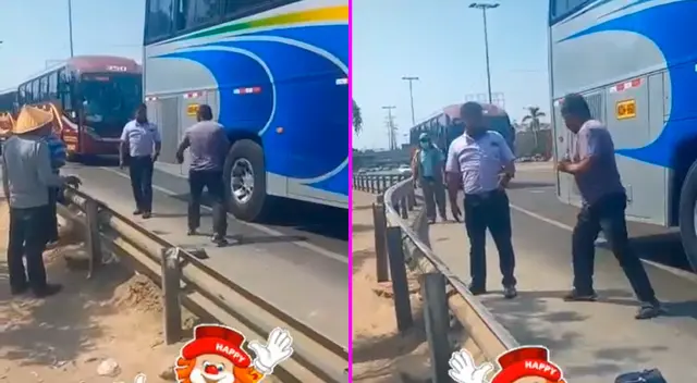 Los conductores se enfrascaron en una divertida pelea.