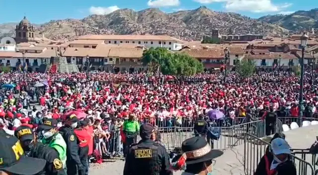 Seguidores de la blanquirroja se fueron hartos de la gestión de su alcalde.