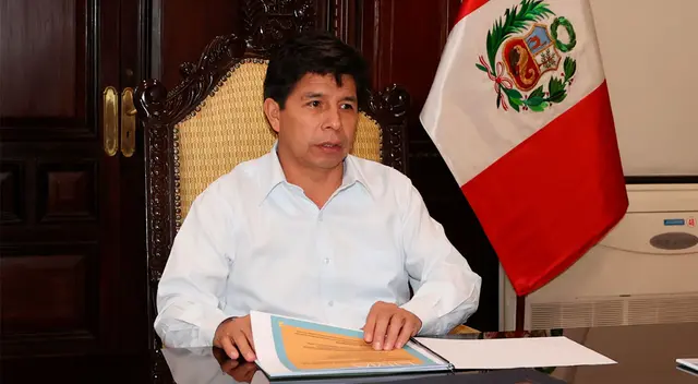 Mandatario se encuentra en la Sala Cáceres de Palacio de Gobierno dirigiendo la ceremonia.