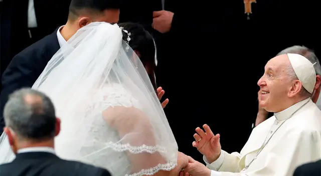 “La castidad vivida en la continencia permite que la relación madure gradualmente y en profundidad”, dijo el Papa Francisco.