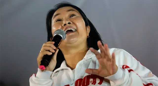 Lideresa de Fuerza Popular aprovechó las redes sociales para recordarse de los padres del país.