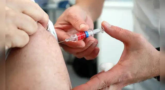 Mafia enquistada en el Minsa cobra 50 soles por registrate en el padrón de vacunación. Mafia enquistada en el Minsa cobra 50 soles por registrate en el padrón de vacunación.