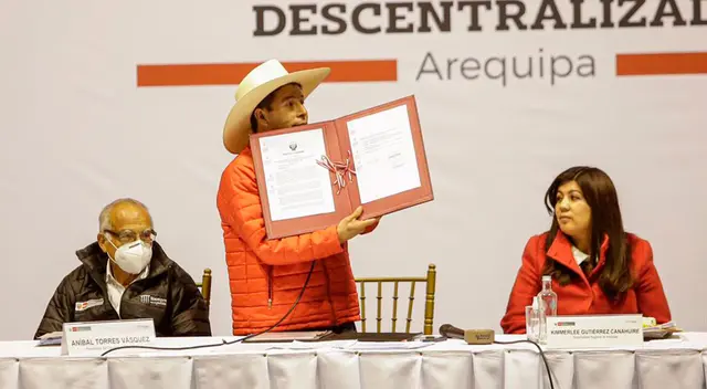 Bono de escolaridad será entregado a profesores y auxiliares contratados