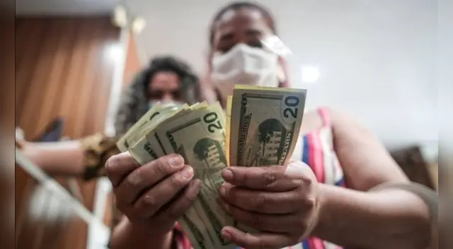 Precio del dólar hoy, miércoles 22 de junio de 2022, en los bancos y el mercado paralelo. Foto: EFE