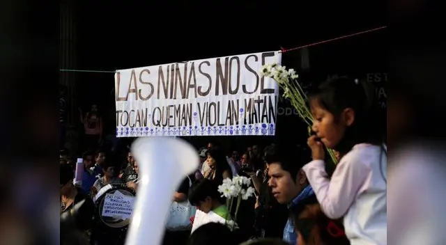 El hecho ha indignado a toda la comunidad exigiendo la pena máxima por atroz crimen. El hecho ha indignado a toda la comunidad exigiendo la pena máxima por atroz crimen.