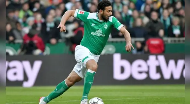 A sus 43 años, Claudio Pizarro se retira del fútbol profesional.