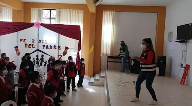 Arequipa: 200 alumnos recibieron charlas contra el bullying y la violencia familiar