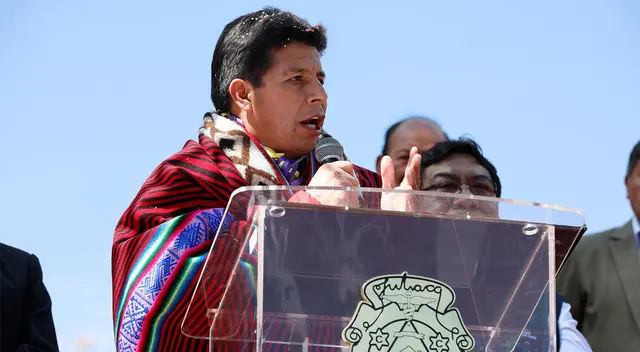 Mandatario denunció que proyecto de la masificación del gas hasta ahora no sea debatido en el Parlamento.