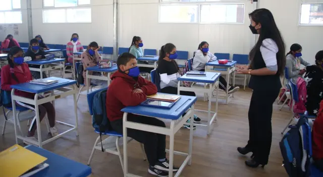 Minedu: Vacunación al 100% es fundamental para evitar cuarta ola Minedu: Vacunación al 100% es fundamental para evitar cuarta ola